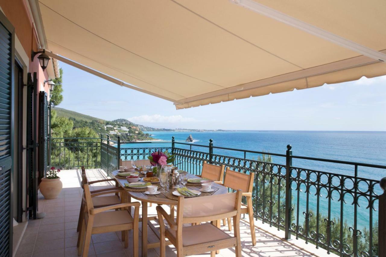Avra Private Suites لاسي المظهر الخارجي الصورة