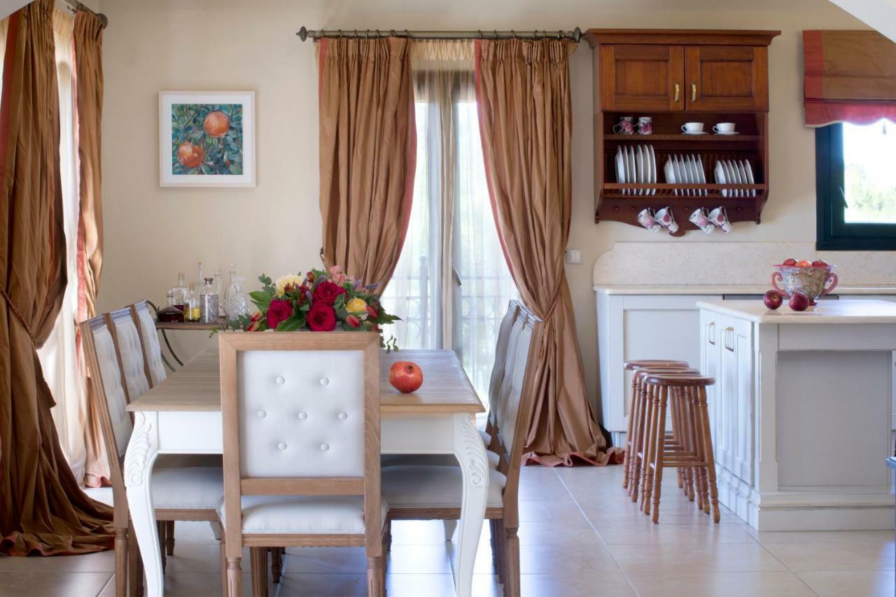 Avra Private Suites لاسي المظهر الخارجي الصورة