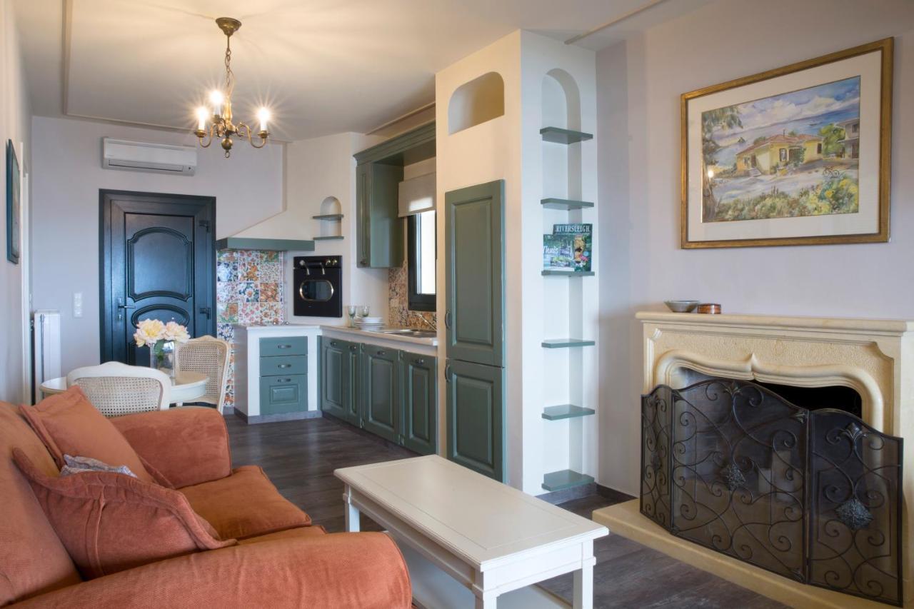 Avra Private Suites لاسي المظهر الخارجي الصورة